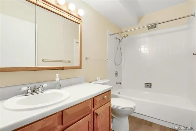 13606 E Bates Avenue #204 Aurora, CO 80014
