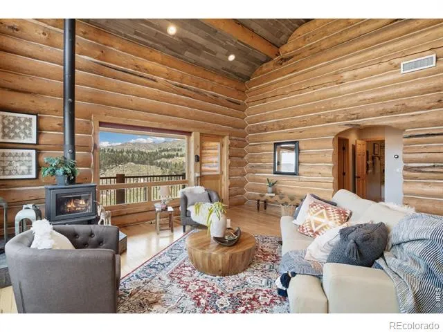 3086 Davis Ranch Road Bellvue, CO 80512