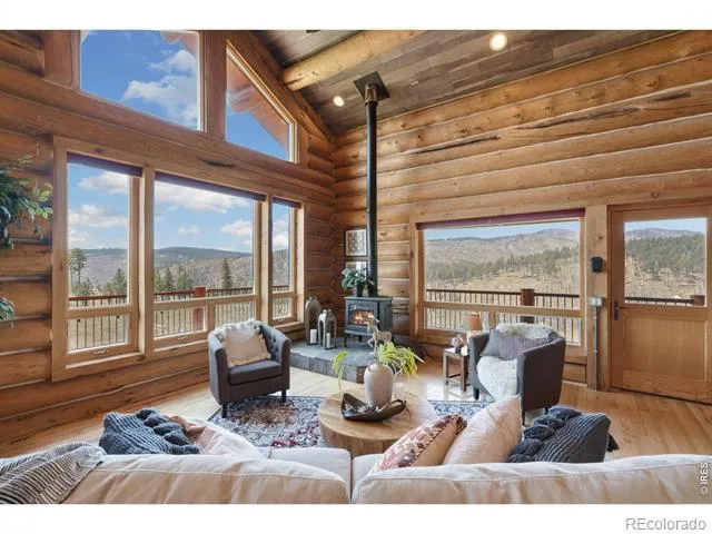3086 Davis Ranch Road Bellvue, CO 80512
