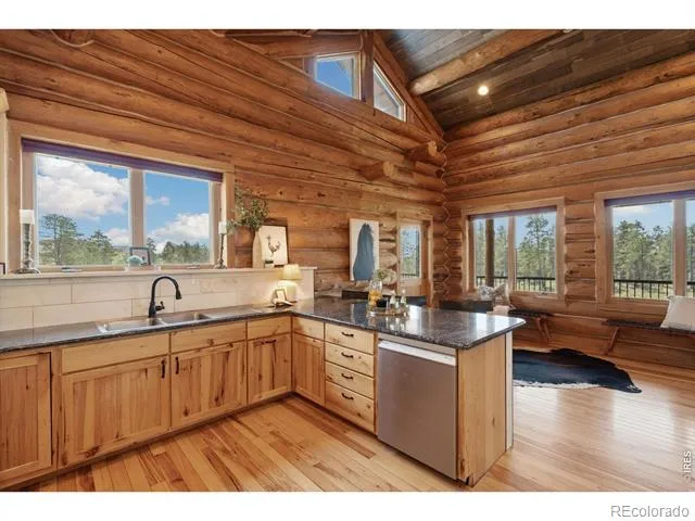 3086 Davis Ranch Road Bellvue, CO 80512