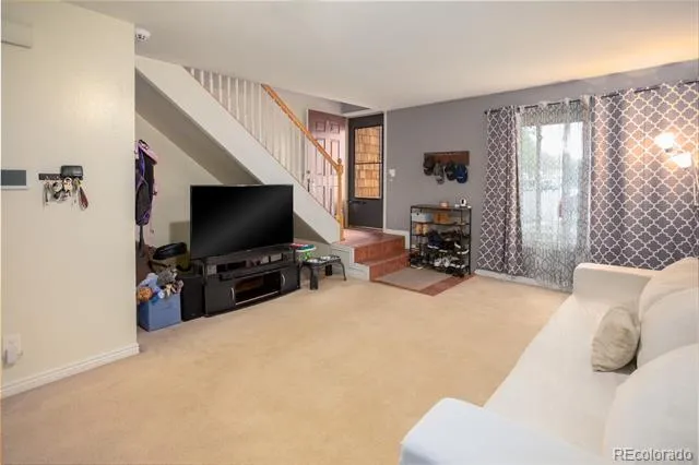 1312 S Carson Way Aurora, CO 80012