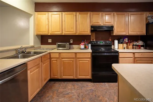 1312 S Carson Way Aurora, CO 80012
