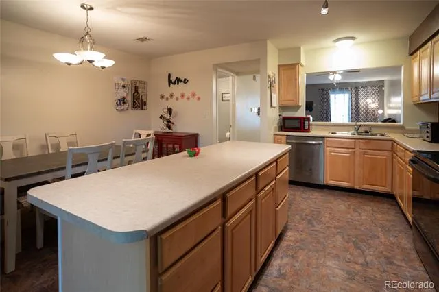 1312 S Carson Way Aurora, CO 80012