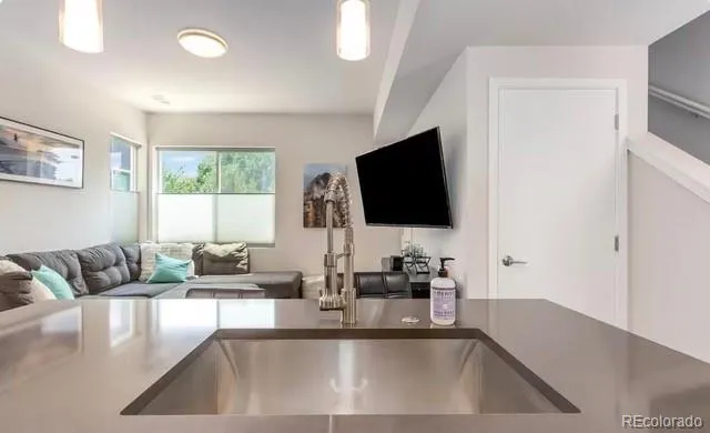1014 Depew Street Lakewood, CO 80214