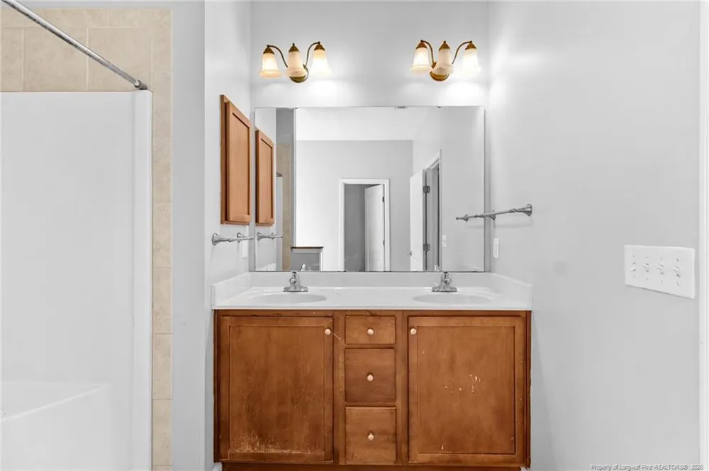 3600 Crosswinds Drive Hope Mills, NC 28348