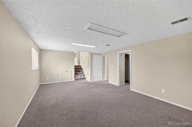 446 S Lima Circle Aurora, CO 80012