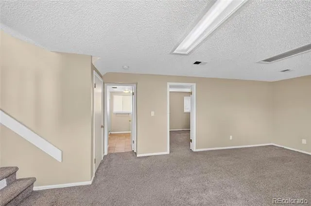 446 S Lima Circle Aurora, CO 80012