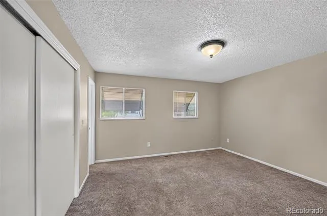 446 S Lima Circle Aurora, CO 80012