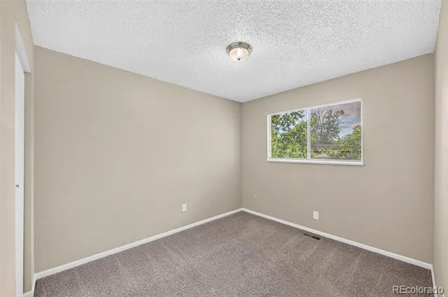 446 S Lima Circle Aurora, CO 80012