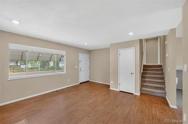 446 S Lima Circle Aurora, CO 80012