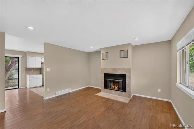 446 S Lima Circle Aurora, CO 80012