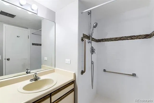 7801 W 35th Avenue #102 Wheat Ridge, CO 80033