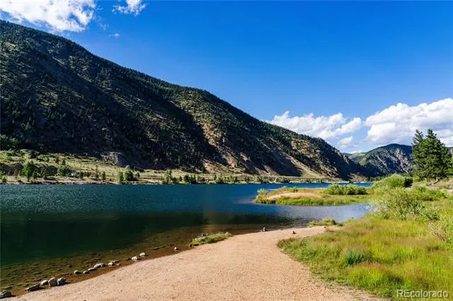 2121 Hummingbird Way #204 Georgetown, CO 80444