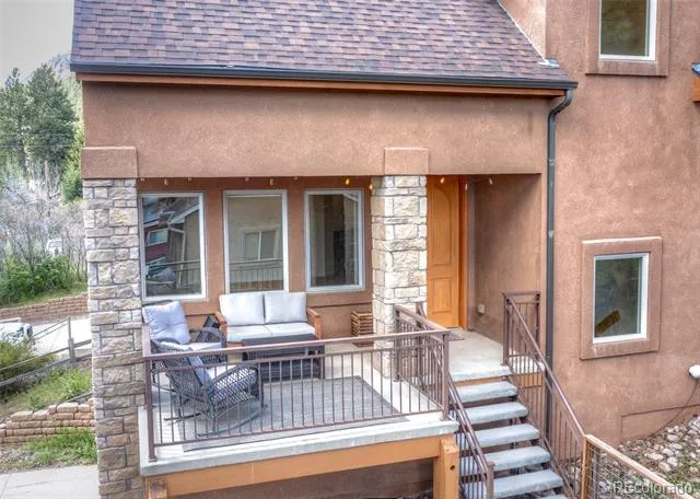 374 Hoover Lane Palmer Lake, CO 80133