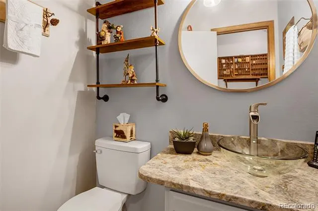 560 Manor Court Woodland Park, CO 80863