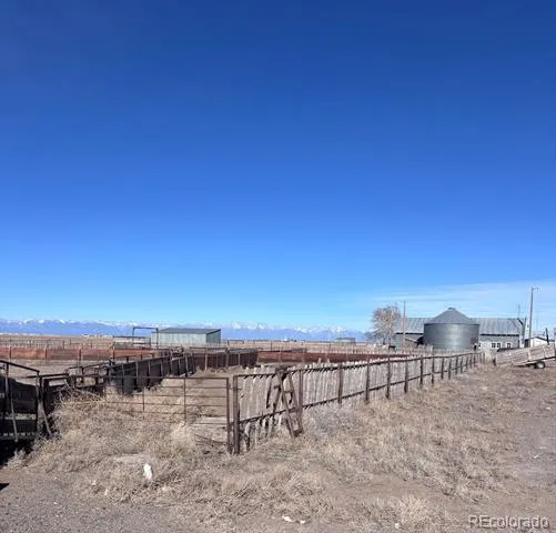 1099 W County Road 11 Center, CO 81125