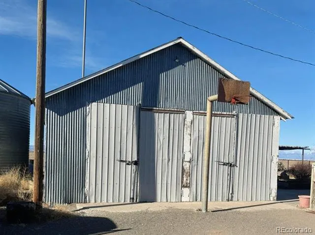 1099 W County Road 11 Center, CO 81125
