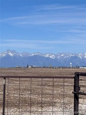 1099 W County Road 11 Center, CO 81125