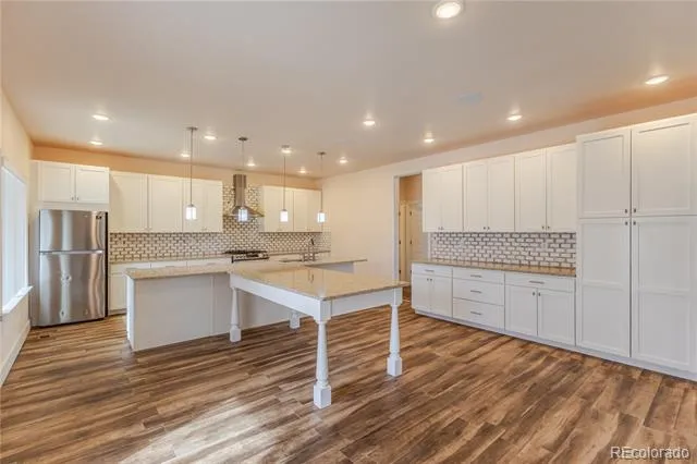 995 S Locust Street Denver, CO 80224