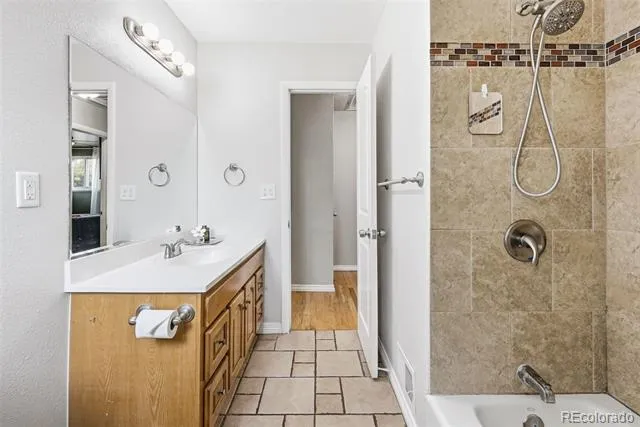3233 Troy Street Aurora, CO 80011