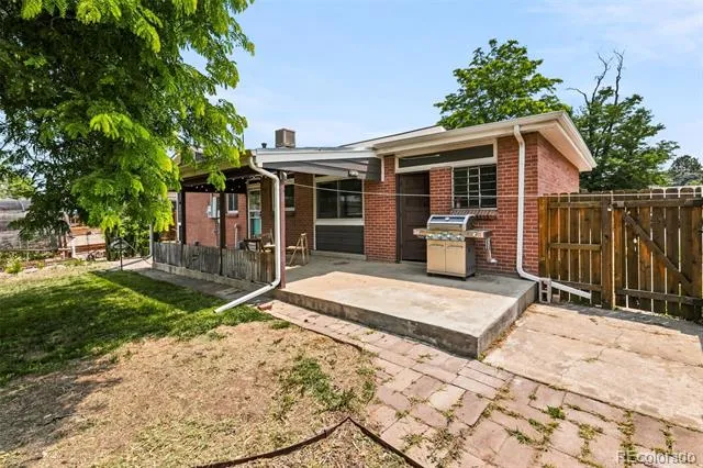 3233 Troy Street Aurora, CO 80011