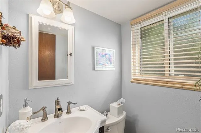 7622 E Nassau Avenue Denver, CO 80237