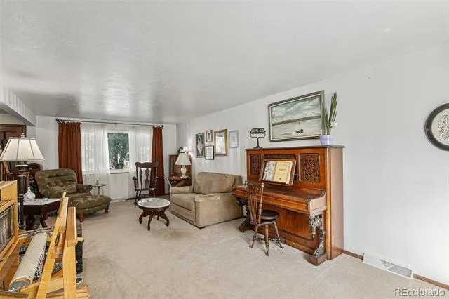 7622 E Nassau Avenue Denver, CO 80237