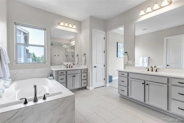 23675 E Del Norte Place Aurora, CO 80016