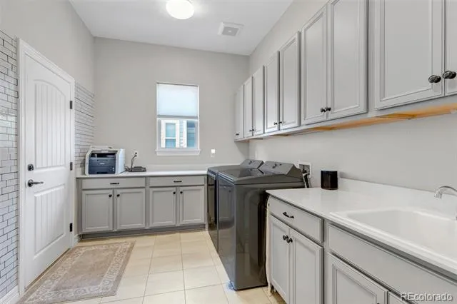 23675 E Del Norte Place Aurora, CO 80016