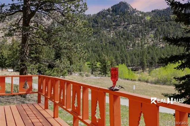177 Cedar Drive Lyons, CO 80540