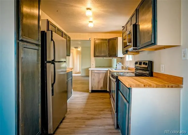 2765 Applewood Drive Colorado City, CO 81019