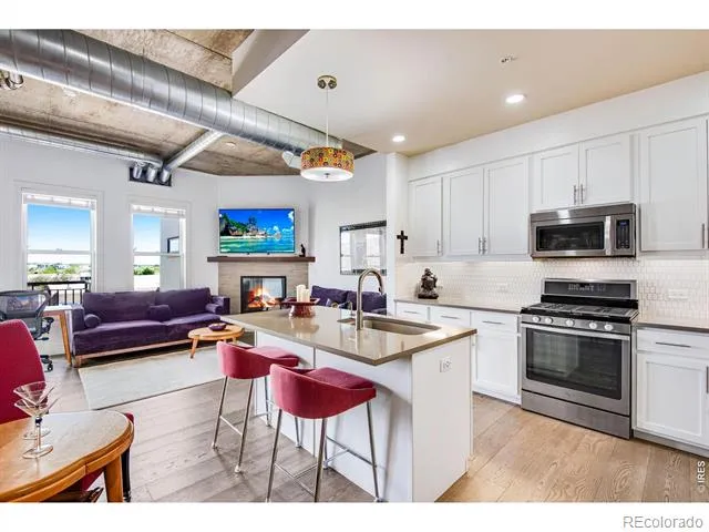3401 Arapahoe Avenue #402 Boulder, CO 80303