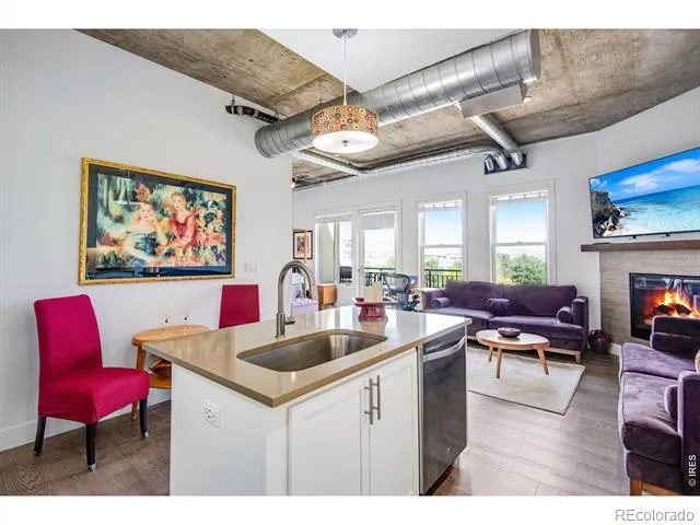 3401 Arapahoe Avenue #402 Boulder, CO 80303