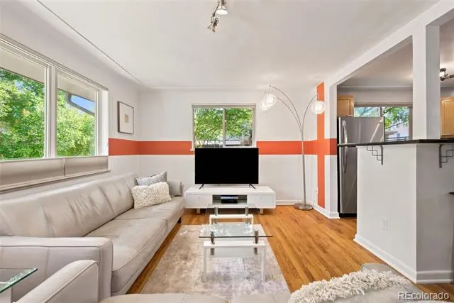 2122 W 41st Avenue Denver, CO 80211