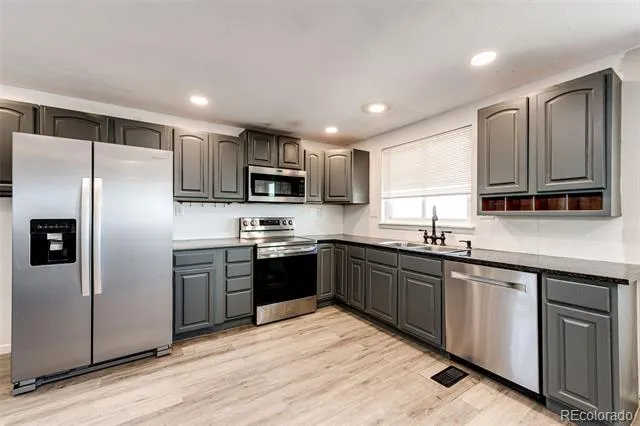 625 Madison Way Bennett, CO 80102