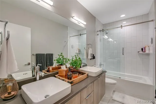 10 Wilder Lane Littleton, CO 80123
