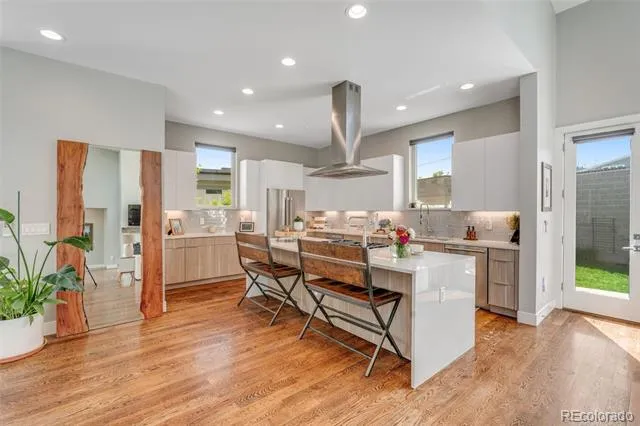 10 Wilder Lane Littleton, CO 80123