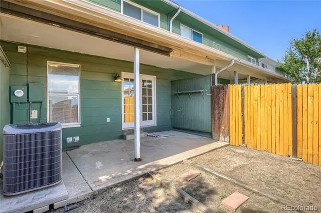 1435 Norfolk Street Aurora, CO 80011