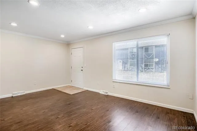 1435 Norfolk Street Aurora, CO 80011
