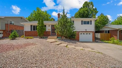 2406 Circle Drive