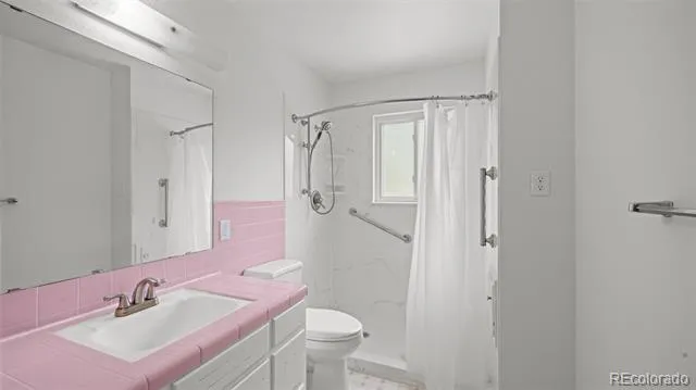 2406 Circle Drive Colorado Springs, CO 80909