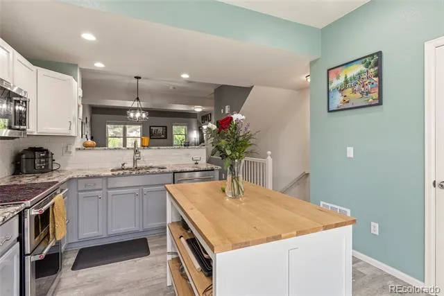 18727 E Yale Circle #D Aurora, CO 80013