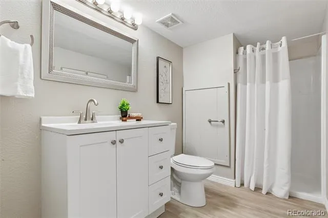 6065 Wadsworth Boulevard #B Arvada, CO 80003