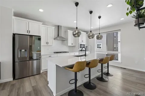 5195 Queen Court