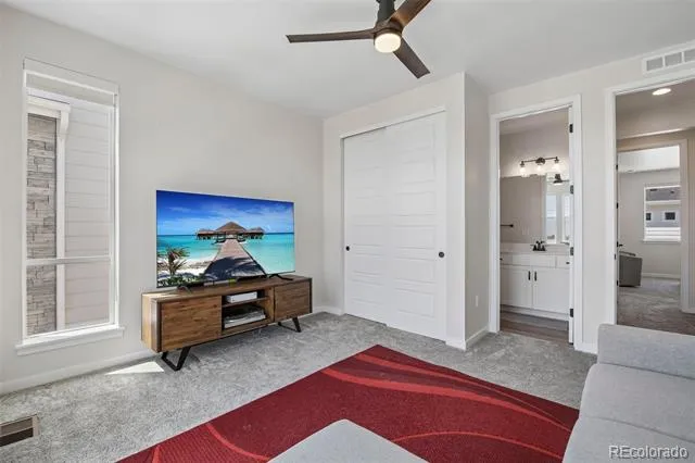 5195 Queen Court Arvada, CO 80002