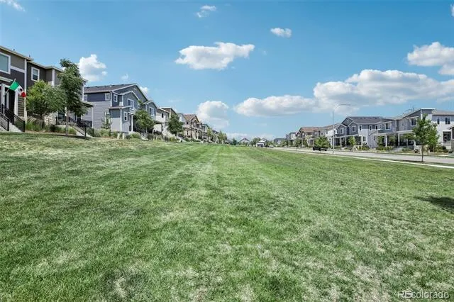 5195 Queen Court Arvada, CO 80002