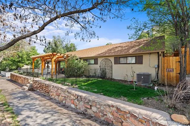 2706 W Pikes Peak Avenue Colorado Springs, CO 80904
