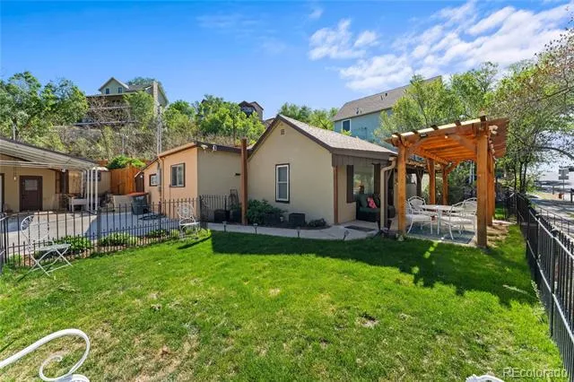 2706 W Pikes Peak Avenue Colorado Springs, CO 80904