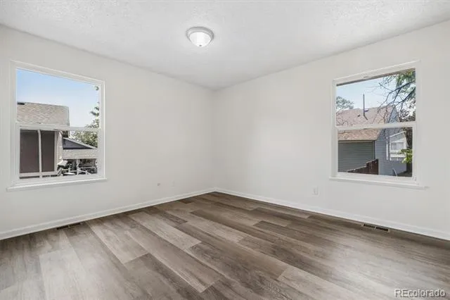 3817 S Ceylon Way Aurora, CO 80013