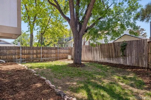 3817 S Ceylon Way Aurora, CO 80013
